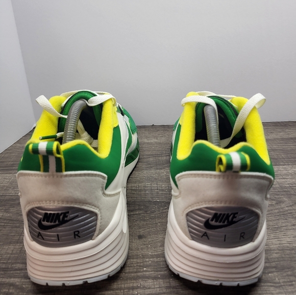 Nike Air Max Solo Oregon Ducks UNIVERSITY Of OREGON Men's Size 10.5 FZ4837-001 - Picture 5 of 8